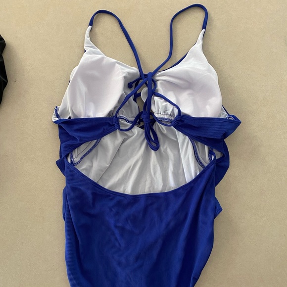 Plus Plain Rib Frill One Piece Swimsuit 3XL SHEIN - Picture 4 of 5